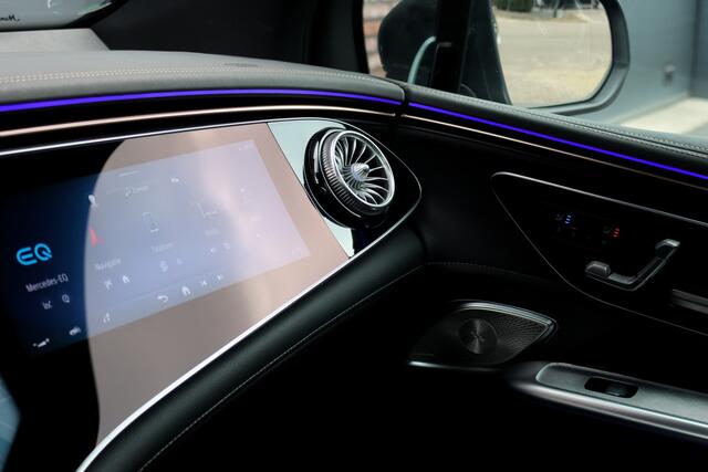 Mercedes-Benz EQE SUV 350 4MATIC AMG Line 91 kWh | ex BTW ¤65.600,- | Hyperscreen | Airmatic | Achterasbesturing | Distronic+ | Memory | Stoelventilatie | HUD | Burmester | Digital Light | Panoramadak | Surround Camera |