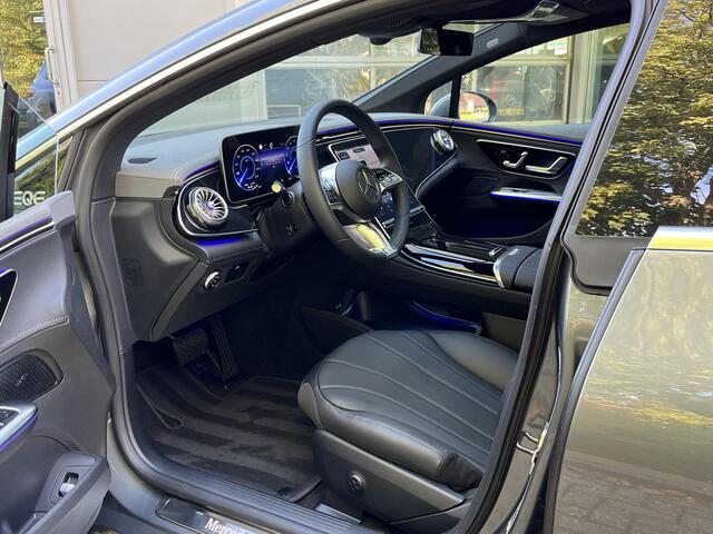 Mercedes-Benz EQE 300 Business Edition | Panoramadak | Plus Pakket | DISTRONIC Afstandsassistent | Dodehoekassistent | Donkergetint Glas Achter | Apple CarPlay | Android Auto | Elektrisch Verstelbare Stoelen + Memory | Stoelverwarming | Sfeerverlichting | Elektrisch Inklap