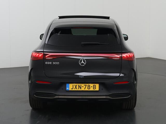 Mercedes-Benz EQE SUV 300 AMG Line 91 kWh | Achterasbesturing | Night pakket | Trekhaak | 360 camera | Burmester | 22 KW laden |