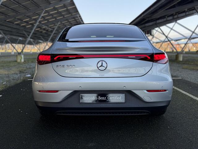 Mercedes-Benz EQE 300 Business Line 89 kWh | Night | Panoramadak | Sfeerverlichting | Achteruitrijcamera | 19" multispaaks velgen | Stoelverwarming |