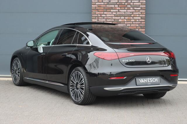 Mercedes-Benz EQE 300 Business Solution Premium 90 kWh | Luchtvering | Distronic+ | Panoramadak | Massage | Burmester | Digital Light | Surround Camera | Augmented Reality | Leder | Stoelventilatie | Verwarmd Stuurwiel |