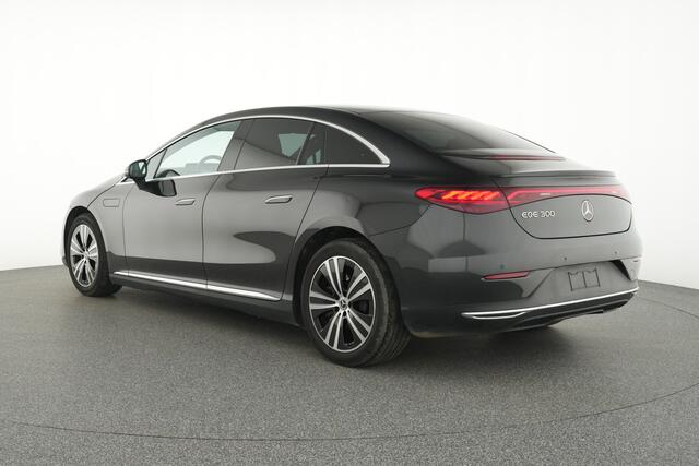 Mercedes-Benz EQE 300 Electric Art Distronic | Alarm | Dodehoekassistent | Sfeerverlichting | Rijassistentiepakket | Achteruitrijcamera. Inclusief 24 maanden Mercedes-Benz Certified garantie voor Europa.