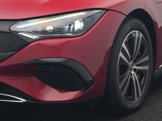 Mercedes-Benz EQE 350 Advantage 89 kWh 293pk Dealer O.H. | Adaptive Cruise | Luchtvering | Burmester Audio | Digital Light | 360 Camera | Lederen Sportstoelen Memory & Verwarmd | Sfeerverlichting | Keyless | Apple Carplay | Virtual | Navigatie |