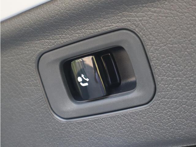 Mercedes-Benz EQE SUV 350 4Matic AMG Line 91 kWh Panoramadak | Navigatie | Trekhaak | 360 camera | Distronic | Memory Seats | Automaat