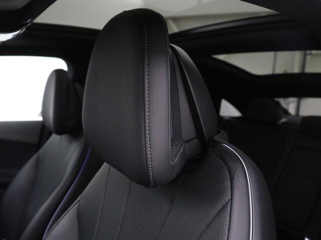 Mercedes-Benz EQE 300 Business Line 89 kWh SOH 95,8 | Panoramadak | Adaptive cruise | Burmester | Leder | Camera | Carplay | Warmtepomp | Stoelverwarming | Sfeerverlichting | Botspreventie
