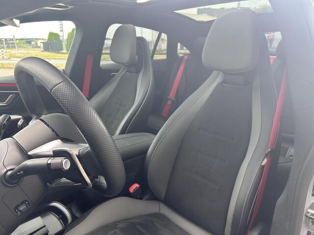 Mercedes-Benz EQE AMG 53 4MATIC+ 90 kWh | Achterasbesturing | Hyperscreen | Burmester | Massage | Trekhaak | Digital Light