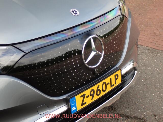 Mercedes-Benz EQE SUV 300 SPORT 91kWh PANO / TREKHAAK / 360 / CARPLAY / DISTRONIC