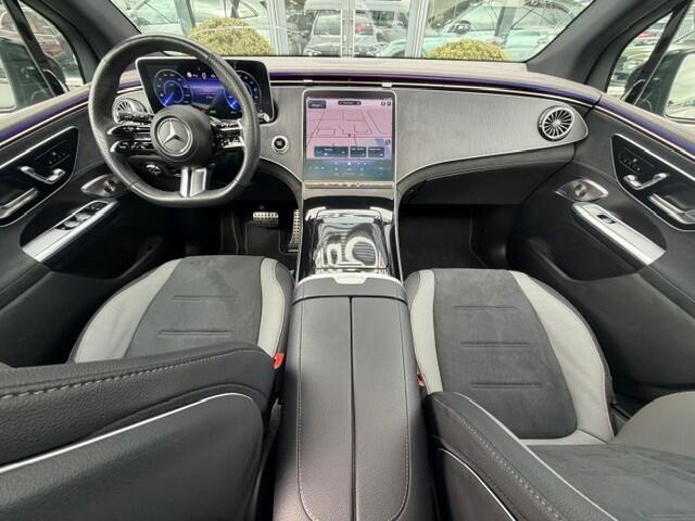 Mercedes-Benz EQE SUV 350 4Matic AMG Line 91 kWh l Airmatic l Achteras besturing l Distronic l Panoramadak l Memory l 360 gr Camera l Burmester l Multibeam LED l Keyless Go MBUX l Night pakket l Augmented Reality l MANUFACTUR ALPINE GRAU l Modeljaar '24 l Cat. prijs 116.250,-