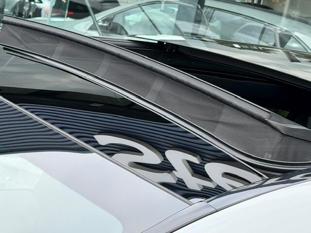 Mercedes-Benz EQE SUV 350 4Matic AMG Line 91 kWh l Airmatic l Achteras besturing l Distronic l Panoramadak l Memory l 360 gr Camera l Burmester l Multibeam LED l Keyless Go MBUX l Night pakket l Augmented Reality l MANUFACTUR ALPINE GRAU l Modeljaar '24 l Cat. prijs 116.250,-