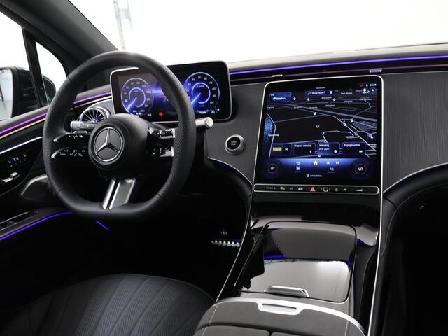 Mercedes-Benz EQS SUV 450 4MATIC AMG Line 108 kWh | Panoramadak | Burmester | 360 graden camera | Trekhaak wegklapbaar | 22 inch Velgen | Airmatic | Head Up display | Digital Light |