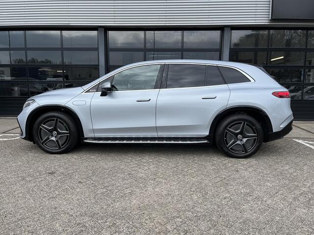 Mercedes-Benz EQS SUV 450+ AMG Line | Premium Plus Pakket | Comfort Pakket Achter | Rijassistentiepakket Plus | Panoramadak | Trekhaak | Hyperscreen | Burmester 3D Surround | High-End Entertainment Achter | Head-Up Display met Augmented Reality | Multicontourstoelen