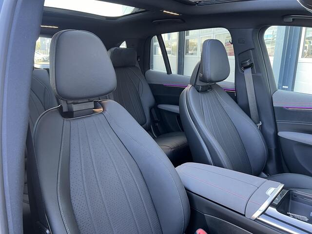 Mercedes-Benz EQS SUV 450+ AMG Line Premium Pakket | Night Pakket | Rijassistentiepakket Plus | Panoramadak | Trekhaak | Burmester Surround Sound | AIRMATIC Luchtvering | Head-up Display | 360° Camera | Apple CarPlay | Android Auto | Stuurverwarming