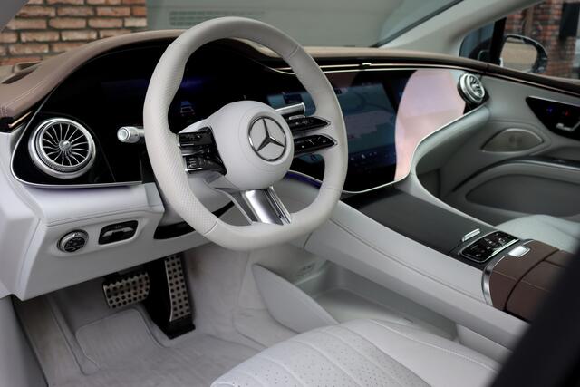 Mercedes-Benz EQS 450+ AMG Line 118 kWh | Facelift | Hyperscreen | Airmatic | Achterasbesturing | Distronic+ | HUD | Verwarmd Stuurwiel | Massage | Stoelventilatie | Digital Light | Panoramadak | Trekhaak |