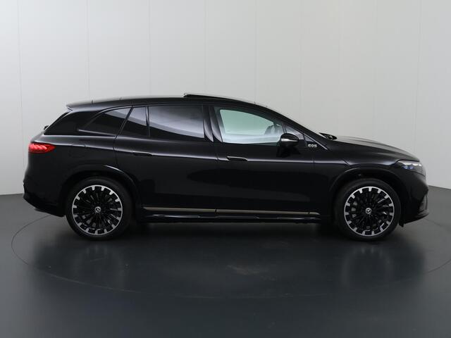 Mercedes-Benz EQS SUV 450 4MATIC 108 kWh AMG Line | Nieuwprijs ¤ 150.752 | Premium Plus Pakket | Panoramaschuifdak | Akoestiekcomfortpakket | Massagestoelen | Trekhaak | Softclose | Verwarmde Voorruit |