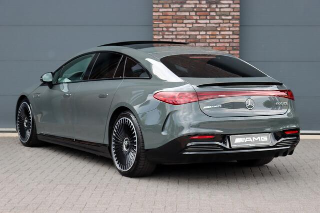 Mercedes-Benz EQS AMG 53 4MATIC+ 108 kWh | Manufaktur | Keramisch | Achterasbesturing | Hyperscreen | Carbon | HUD | Massage | Verwarmd Stuurwiel | Stoelventilatie | Luchtvering |