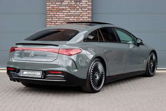Mercedes-Benz EQS AMG 53 4MATIC+ 108 kWh | Manufaktur | Keramisch | Achterasbesturing | Hyperscreen | Carbon | HUD | Massage | Verwarmd Stuurwiel | Stoelventilatie | Luchtvering |