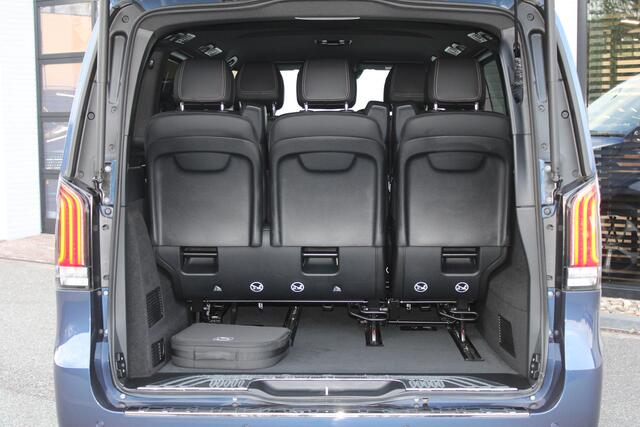 Mercedes-Benz EQV 300 L2 / AMG / New Model / 7-Persoons / Luchtvering / Led / Electr Stoelen / Vol Opties / NIEUW!!
