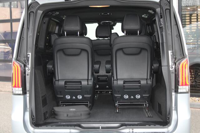 Mercedes-Benz EQV 300 L2 / AMG / New Model / Luchtvering / 7-Persoons / Vol Opties / NIEUWSTAAT