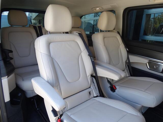 Mercedes-Benz EQV 300 L2 90kWh | 7-persoons | Distronic | Luchtvering