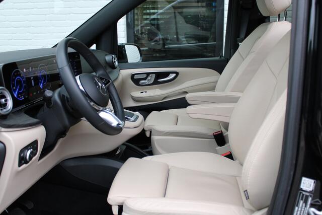 Mercedes-Benz EQV 300 L2 / AMG / Panorama / Elec Stoelen / 7-Persoons / Burmester / Vol Opties / NIEUWSTAAT