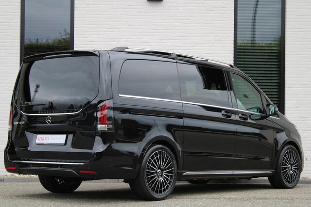 Mercedes-Benz EQV 300 L2 / AMG / Panorama / Elec Stoelen / 7-Persoons / Burmester / Vol Opties / NIEUWSTAAT