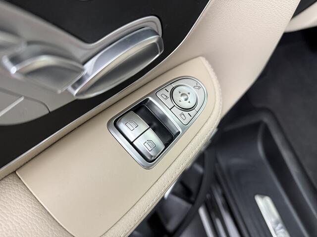 Mercedes-Benz EQV 300 Lang Avantgarde Exclusieve 7-Peroons | Pano | Elektr. Stoelen | Burmester High-end | Navigatie | Camera | Stoelkoeling