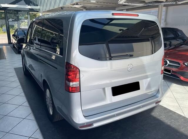 Mercedes-Benz EQV 300 L2 90 kWh 8 Personen 57.959 incl BTW 2 Schuifdeuren Distronic Stoelverwarming Camera
