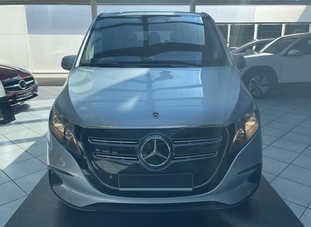 Mercedes-Benz EQV 300 L2 90 kWh 8 Personen 57.959 incl BTW 2 Schuifdeuren Distronic Stoelverwarming Camera