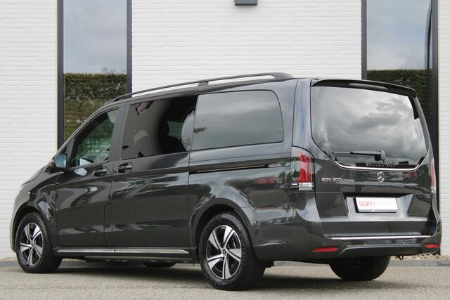 Mercedes-Benz EQV 300 L2 / AMG / Luchtvering / 200 KM!!! / 7-Persoons / Burmester / Vol Opties / NIEUW