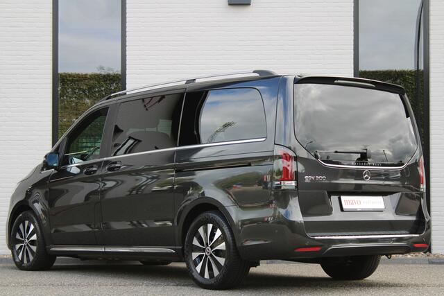 Mercedes-Benz EQV 300 L2 / AMG / Luchtvering / 7-Persoons / Burmester / 360 Camera / Vol Opties / NIEUWSTAAT
