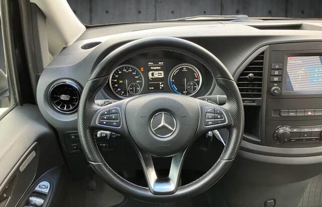 Mercedes-Benz EVITO TOURER PRO L2 90 kWh 34.500 EX BTW 8-Zitter Distronic Camera Stoelverwarming 2 Schuifdeuren