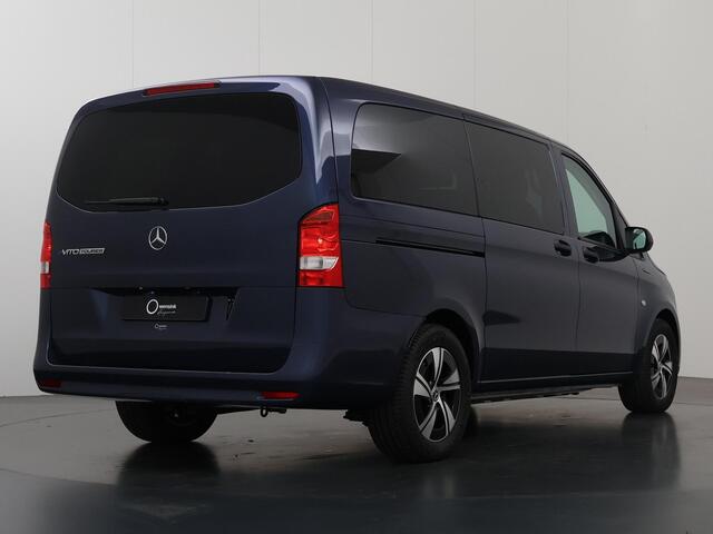 Mercedes-Benz EVITO TOURER 129 L2 PRO 90kWh | Snelladen 110 KWh | Achteruitrijcamera | Parkeerpakket | Comfortbestuurdersstoel | Dodehoekassistent | 8 Zitplaatsen | 360KM Range |
