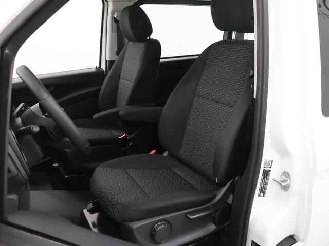 Mercedes-Benz EVITO TOURER 129 PRO L2 90 kWh | Snelladen 110 KWh | Parkeerpakket | Comfortbestuurdersstoel | Dodehoekassistent | Navigatie | 360KM range |
