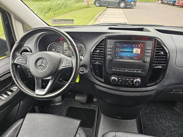 Mercedes-Benz EVITO TOURER PRO L3 90 kWh L3 9 persoons XL WLTP 368 km snelladen clima org NL dubbele schuifdeur carplay BPM-vrij