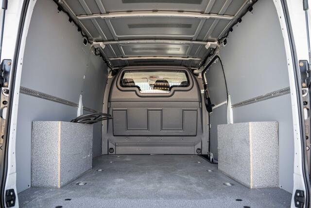Mercedes-Benz EVITO TOURER | 90KWH | WLPT 367KM | Volledig Elektrisch | SOH 97.5% | Camera | Navi | Stoelverw. | Airco | 3-Zits