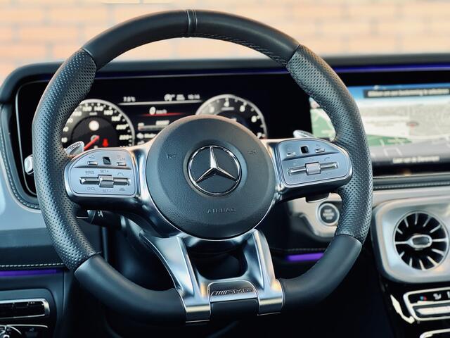 Mercedes-Benz G-KLASSE 63 Premium Plus | AMG | V8 | Burmester | 22" Lichtmetaal | Lederen bekleding | Massage | Widescreen | Alcantara hemelbekleding | Schuif/kantel dak |