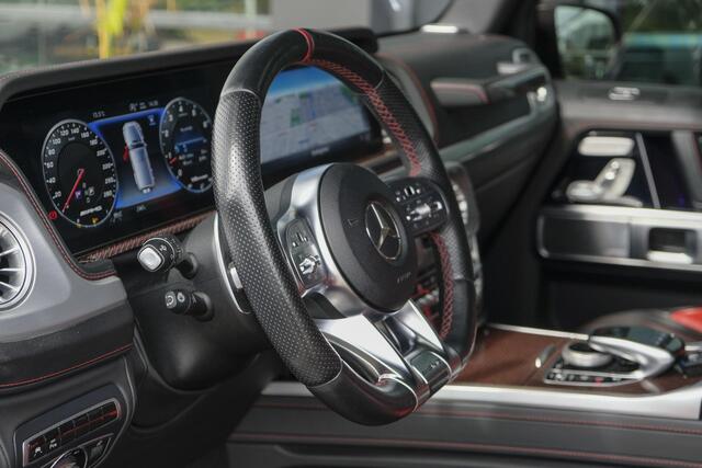 Mercedes-Benz G-KLASSE G63 AMG 585pk Edition 1 VOL! Schuifdak Rear entertainment Magno matte Trekhaak Widescreen Burmester 3D Multibeam LED 1e Eigenaar
