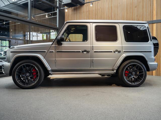 Mercedes-Benz G-KLASSE 63 AMG individual interior Burmester G63 AMG V8 4.0 Bi-turbo pano 22'' Full