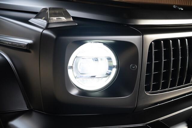 Mercedes-Benz G-KLASSE 63 Navi Burmester Leer 360 Camera PTS Open dak Massage Distronic+ Memory seats Stoelventilatie Stoelverwarming Climate voor & achter Trekhaak