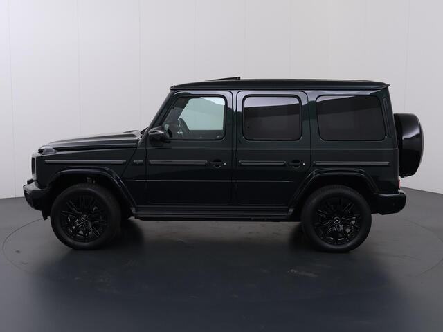 Mercedes-Benz G-KLASSE 580 met EQ-Technologie 116 kWh | Smaragdgroen | Schuifdak | 360 camera | Burmester | Night pakket |