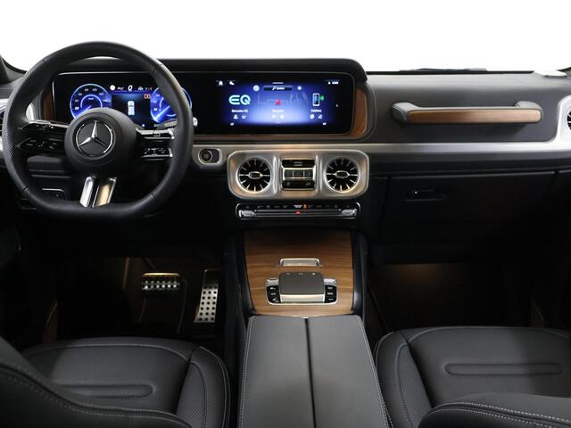 Mercedes-Benz G-KLASSE 580 met EQ-Technologie 116 kWh | Smaragdgroen | Schuifdak | 360 camera | Burmester | Night pakket |
