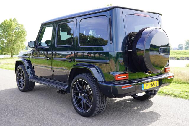 Mercedes-Benz G-KLASSE AMG 63 / Facelift / Smaragd groen / Pano / Burmeister 3D / Night / Trekhaak /