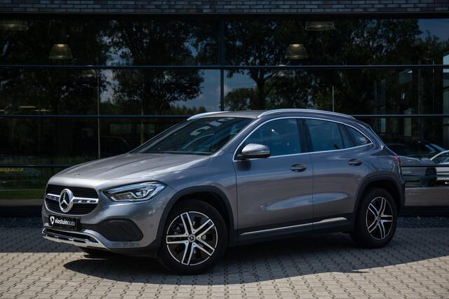 Mercedes-Benz GLA-KLASSE 200 Progressive , Camera, Cruise