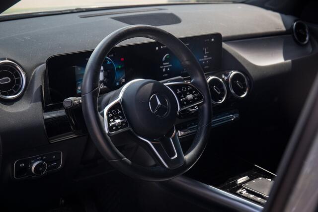 Mercedes-Benz GLA-KLASSE 200 Progressive , Camera, Cruise