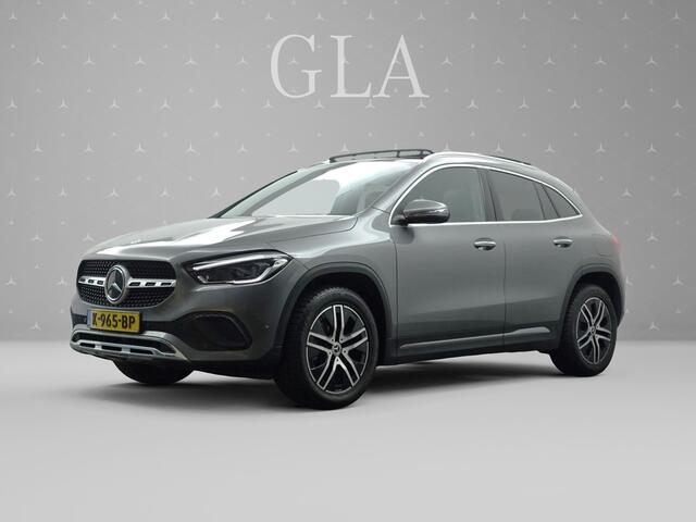 Mercedes-Benz GLA-KLASSE 200 AMG Solution Luxury Aut- Leer I Panodak I Sfeerverlichting I Memory Seats I Camera