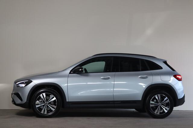 Mercedes-Benz GLA-KLASSE 250 e Luxury Line NL-Auto!! Elek.Stoelen I 360-Camera I Ambient Light