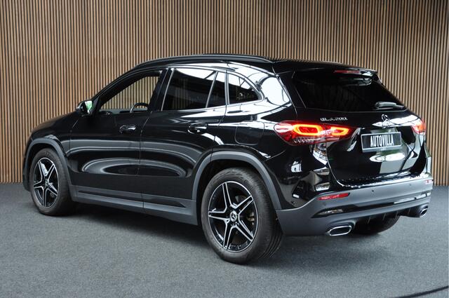 Mercedes-Benz GLA-KLASSE 200 AMG Line | Pano | Ambient | Camera | Cruise Control | Apple Carplay |