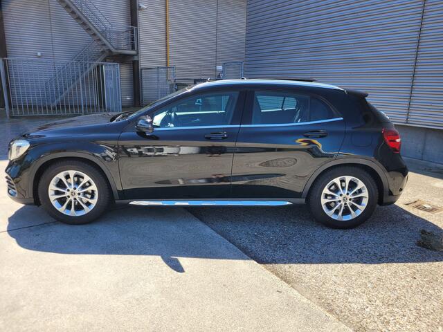 Mercedes-Benz GLA-KLASSE 200 Premium Plus