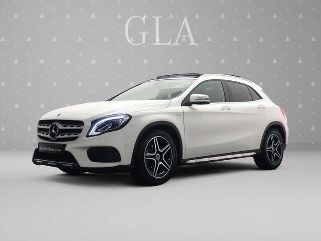 Mercedes-Benz GLA-KLASSE 200 AMG Premium Plus Aut- Panoramadak I Navi I ECC I Xenon Led I Soelverw. I 72 dkm !