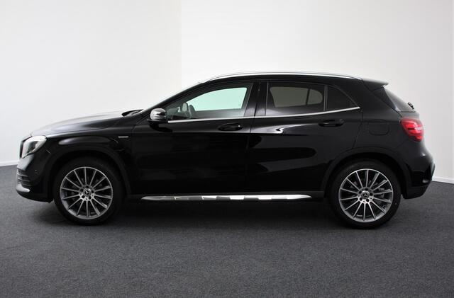 Mercedes-Benz GLA-KLASSE 180 Automaat AMG UrbanStyle | Navigatie | Climate Control | Leder interieur | 19"Lichtmetalen velgen |